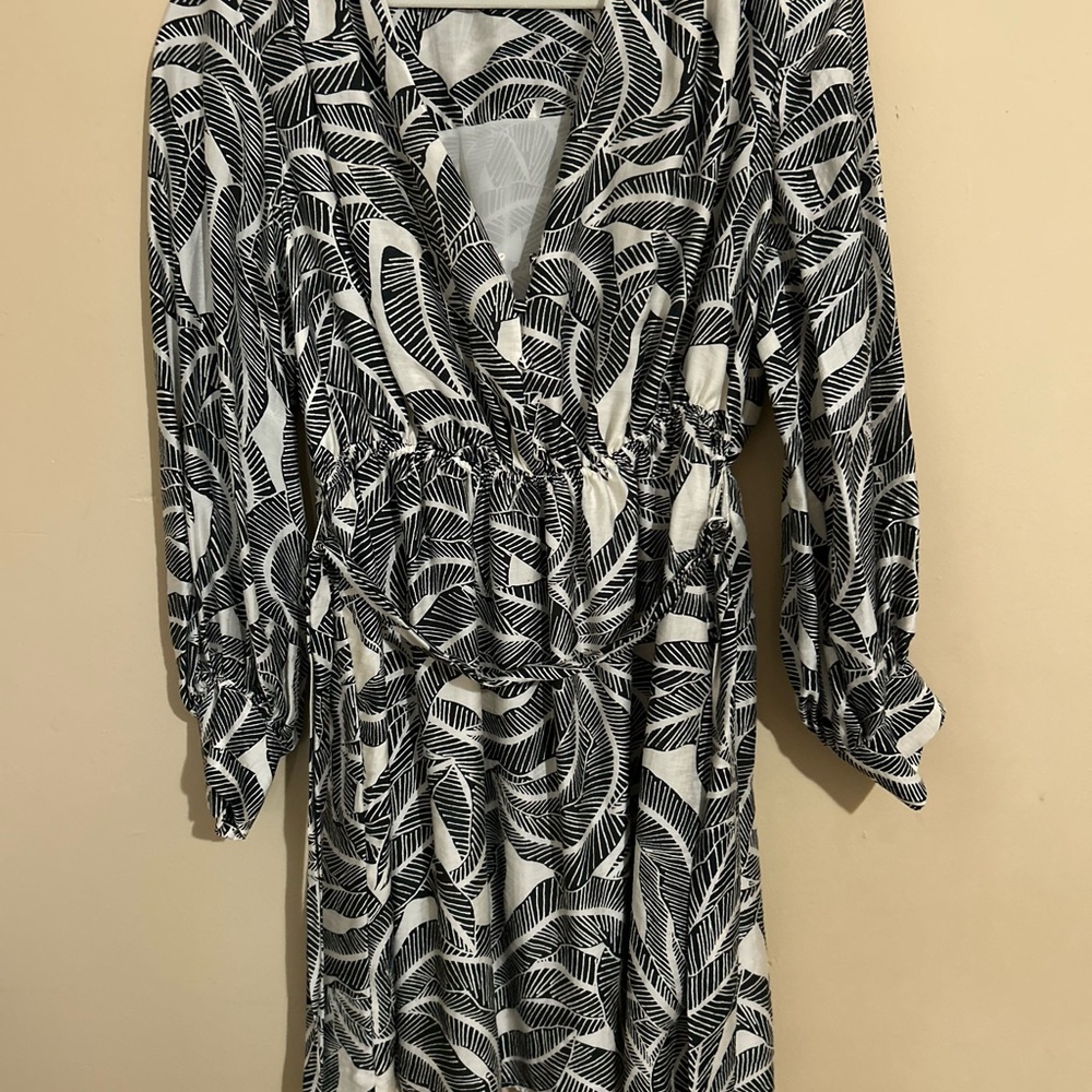 H&M Monochrome Leaf Pattern Dress